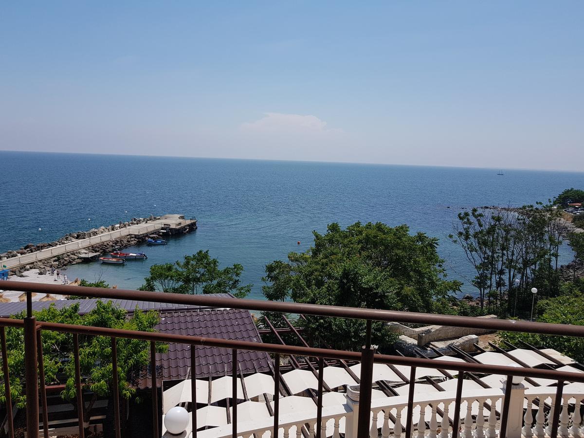 Guest House Ianis Paradise Nesebar Exterior photo